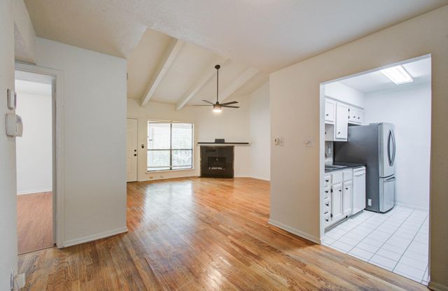 5711 Sugar Hill Drive 108, Houston, TX 77057