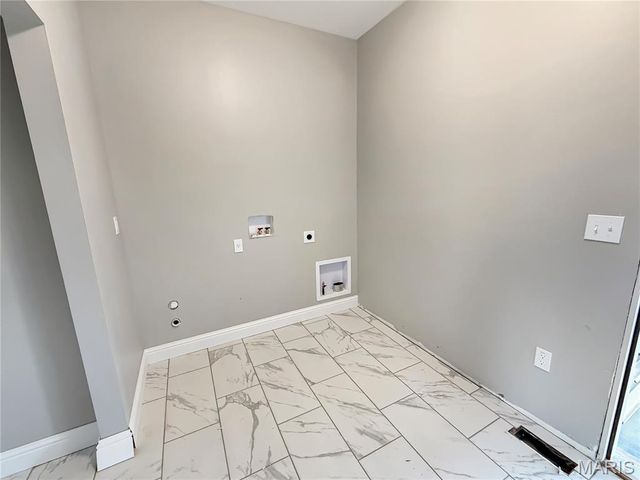 254 Smola Woods Court, Glen Carbon, IL 62034