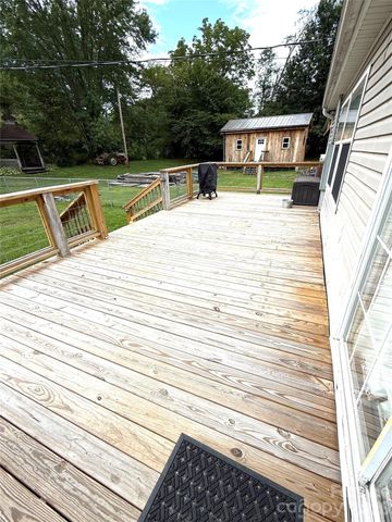 10755 NC 209 Highway, Hot Springs, NC 28743