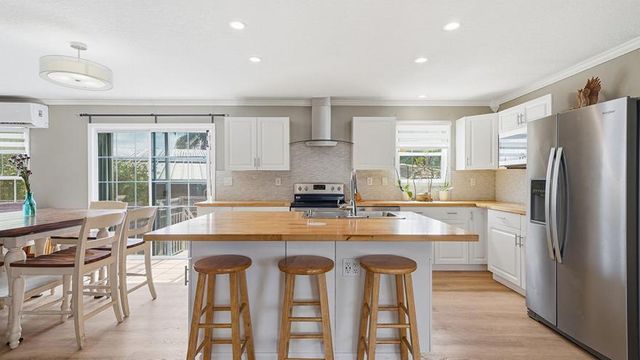 5301 SW 29th Way, Fort Lauderdale, FL 33312