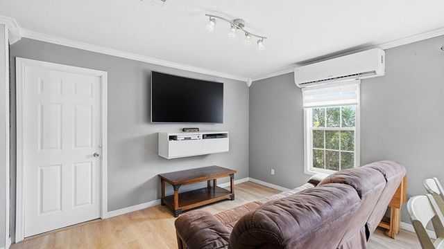 5301 SW 29th Way, Fort Lauderdale, FL 33312