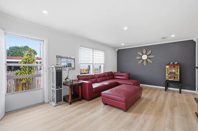 5301 SW 29th Way, Fort Lauderdale, FL 33312