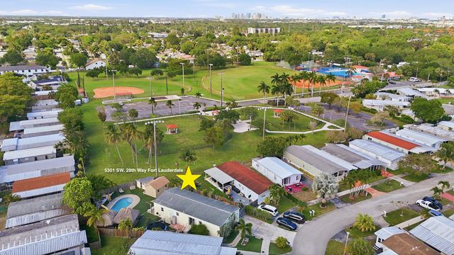 5301 SW 29th Way, Fort Lauderdale, FL 33312