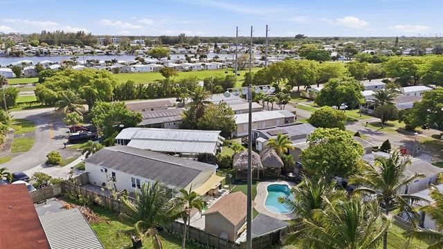 5301 SW 29th Way, Fort Lauderdale, FL 33312
