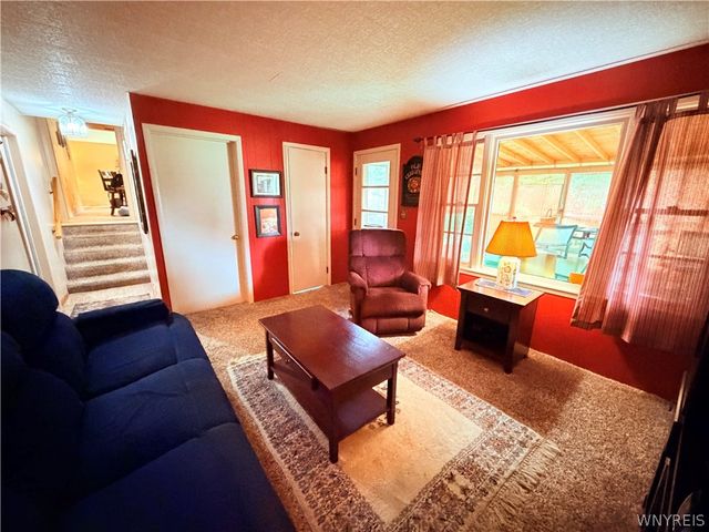 4573 Marie Drive, Hamburg, NY 14075