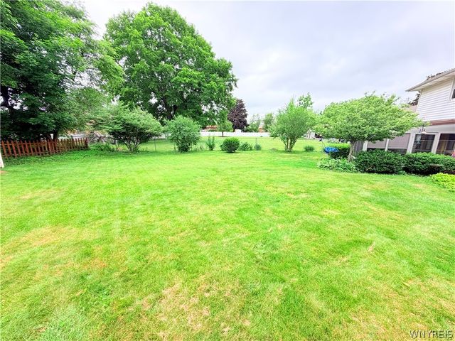 4573 Marie Drive, Hamburg, NY 14075