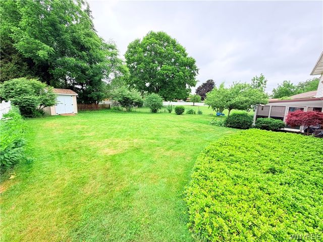 4573 Marie Drive, Hamburg, NY 14075