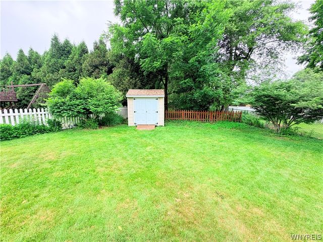 4573 Marie Drive, Hamburg, NY 14075