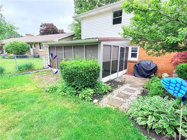 4573 Marie Drive, Hamburg, NY 14075