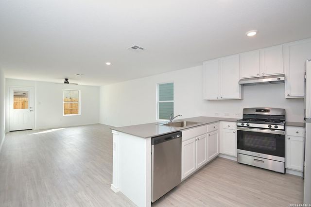 7626 Chancery Gate, San Antonio, TX 78253