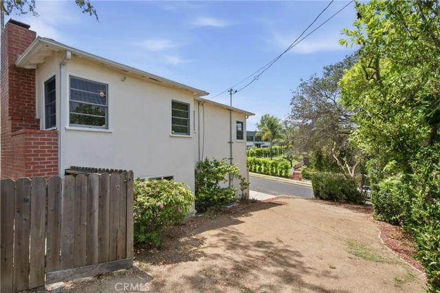 130 Sequoia, Pasadena, CA 91105