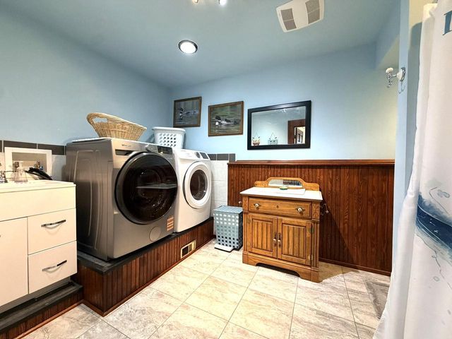 1849 N 1st STREET, Milwaukee, WI 53212