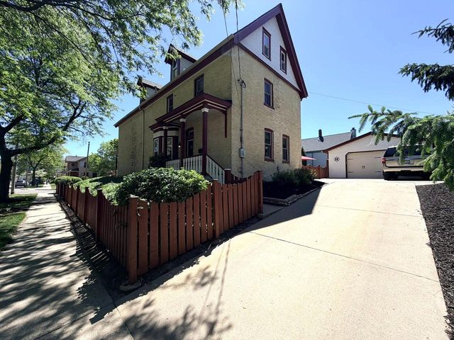 1849 N 1st STREET, Milwaukee, WI 53212