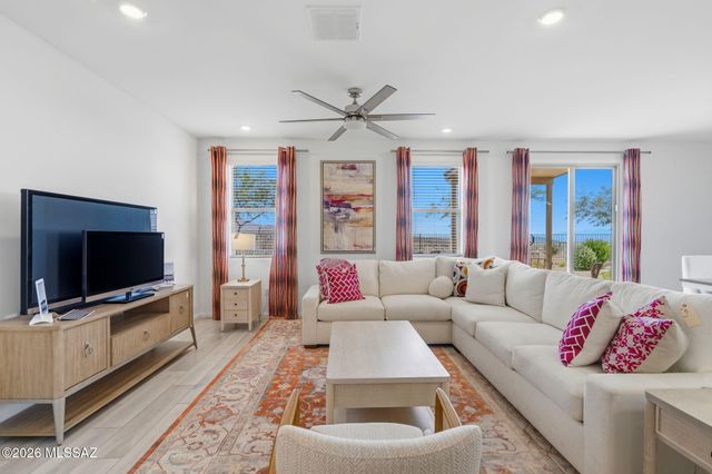 17474 S Hayward Place, Vail, AZ 85641