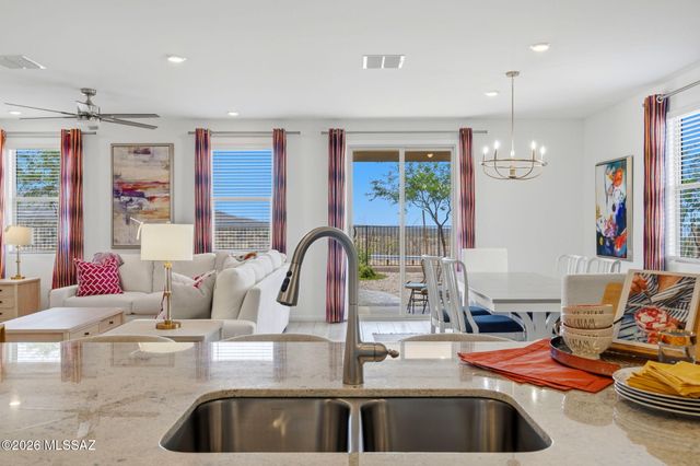17474 S Hayward Place, Vail, AZ 85641