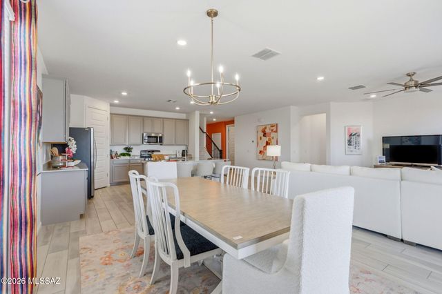 17474 S Hayward Place, Vail, AZ 85641