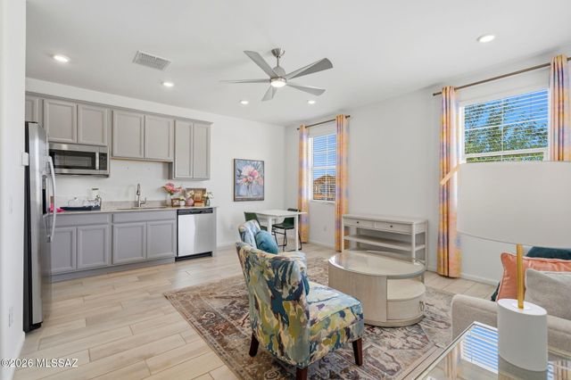 17474 S Hayward Place, Vail, AZ 85641