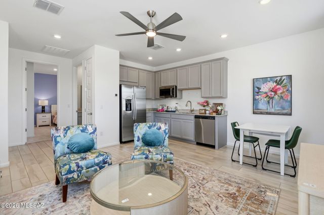 17474 S Hayward Place, Vail, AZ 85641
