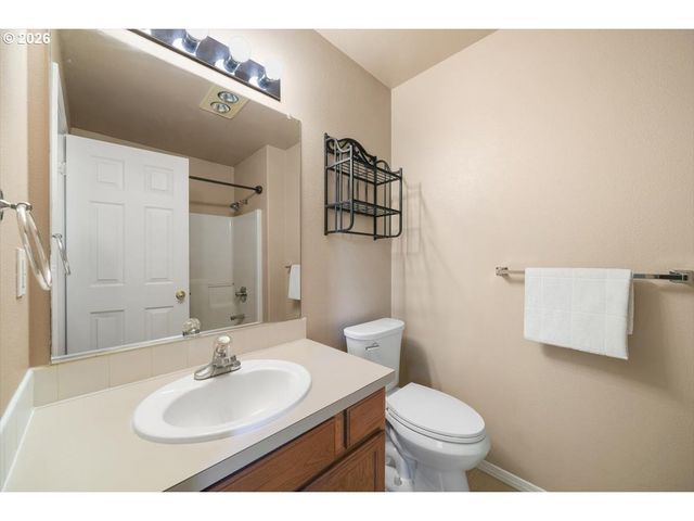 103 TRIBBETT Ct, Dayton, OR 97114