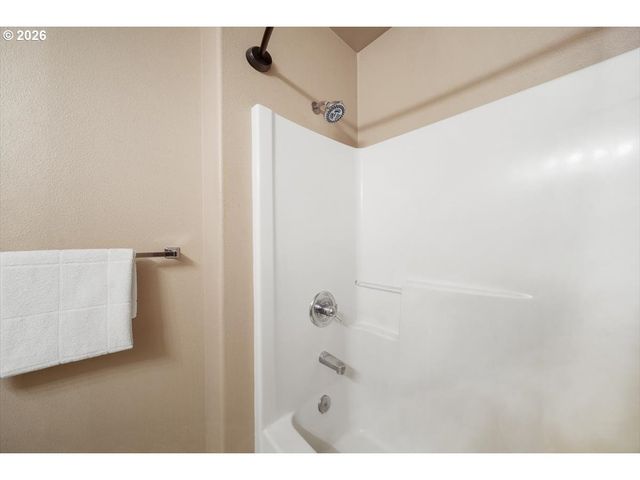103 TRIBBETT Ct, Dayton, OR 97114