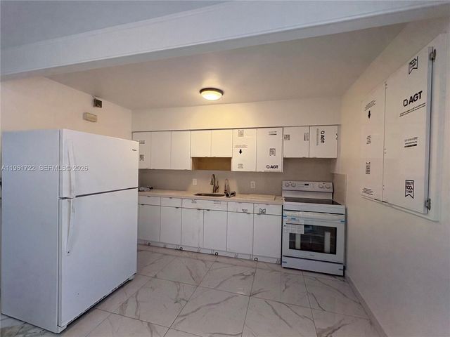 2752 SW 25th Ter B, Miami, FL 33133