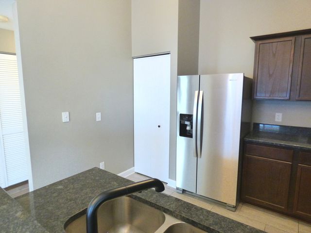 144 Bertram Drive L, Yorkville, IL 60560