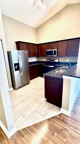 144 Bertram Drive L, Yorkville, IL 60560