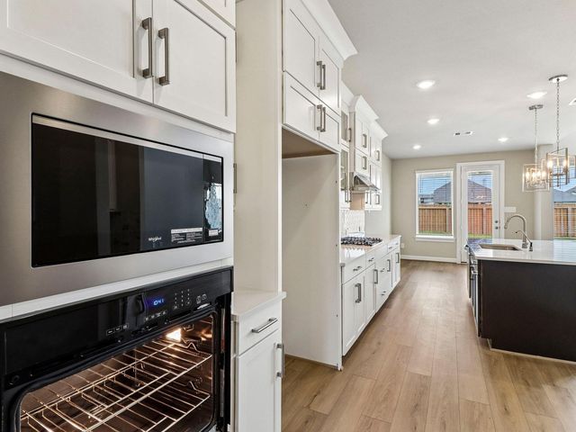 17763 Mill Manor Drive, Montgomery, TX 77316
