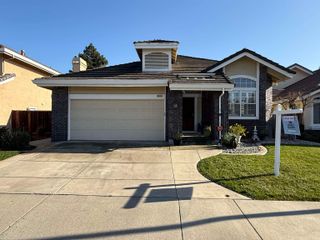 3074 Boardwalk St, Pleasanton, CA 94588