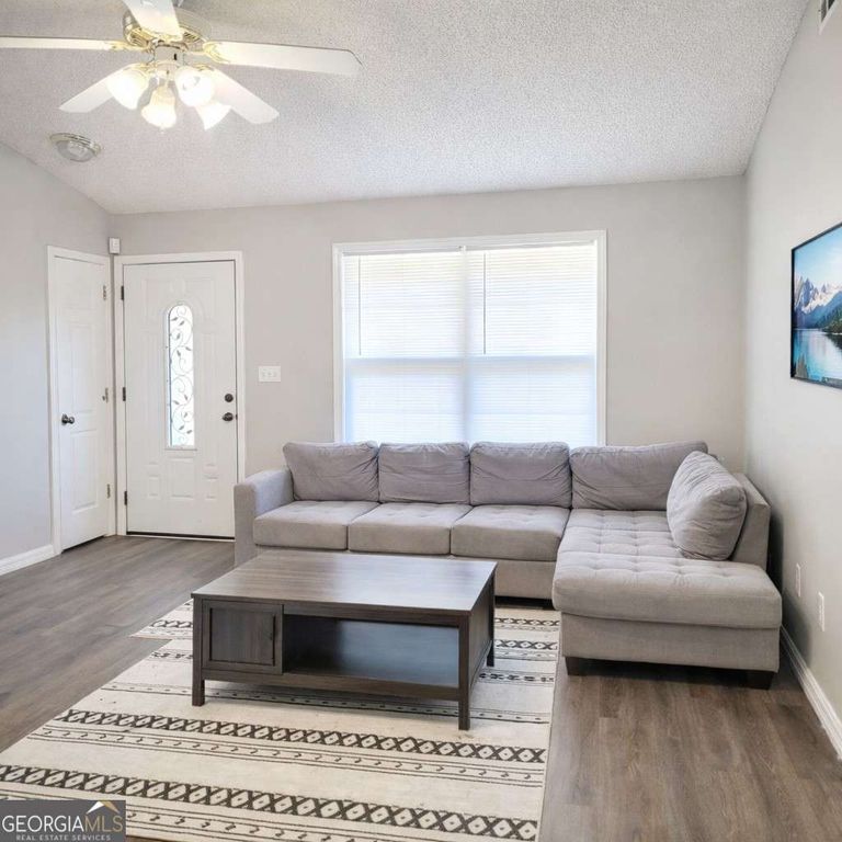 10348 Commons Crossing, Jonesboro, GA 30238