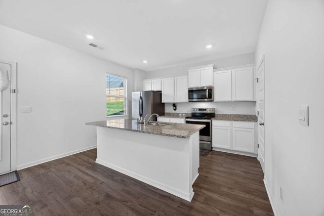 1740 Middle Brook Drive, Conyers, GA 30012