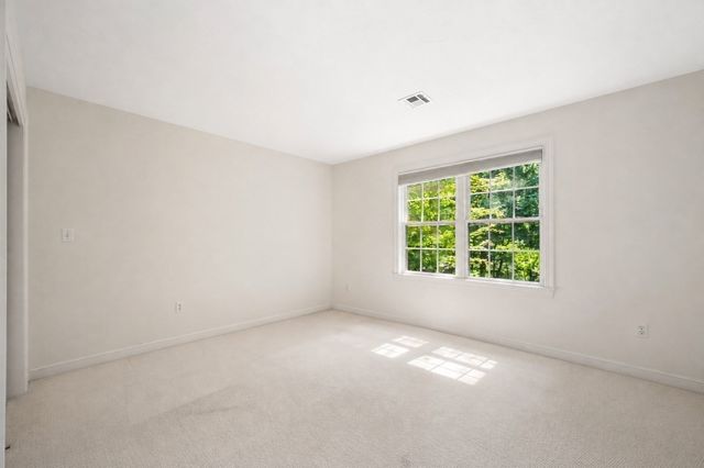 12 Rocky Woods Rd, Hopkinton, MA 01748