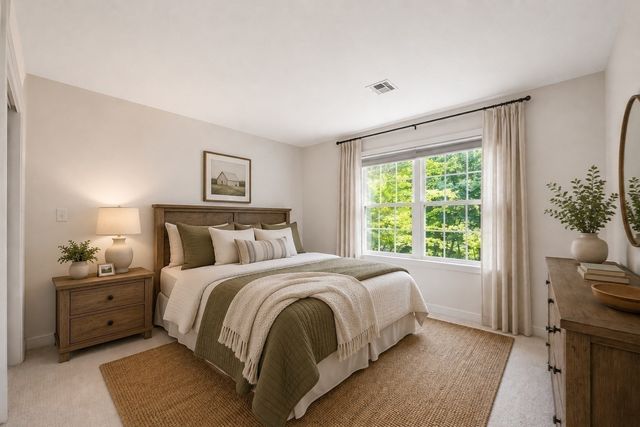 12 Rocky Woods Rd, Hopkinton, MA 01748