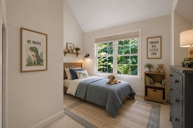 12 Rocky Woods Rd, Hopkinton, MA 01748