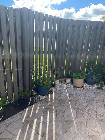 4841 SW 152nd Ct 35G, Miami, FL 33185