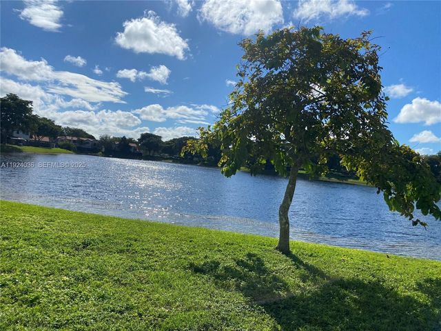 4841 SW 152nd Ct 35G, Miami, FL 33185