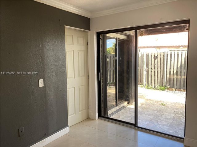 4841 SW 152nd Ct 35G, Miami, FL 33185