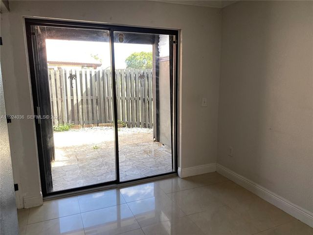 4841 SW 152nd Ct 35G, Miami, FL 33185