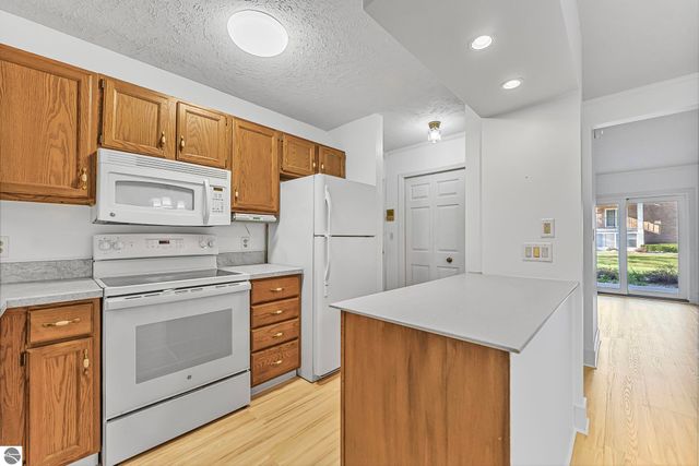 540 Georgetown Drive # 25, Traverse City, MI 49684