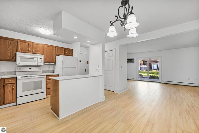 540 Georgetown Drive # 25, Traverse City, MI 49684