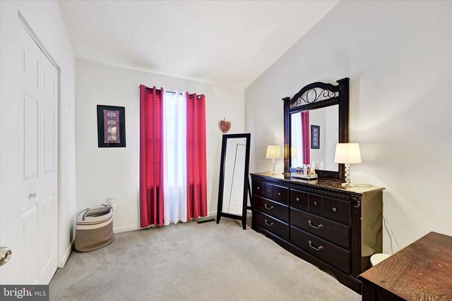 4 BLUE HERON CT, Baltimore, MD 21220