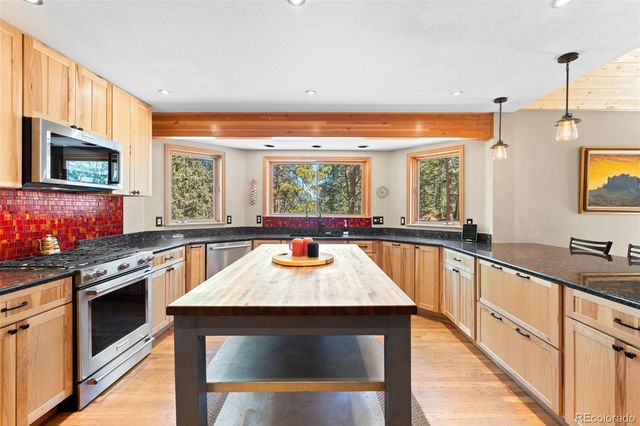 8722 S Ault Lane, Morrison, CO 80465