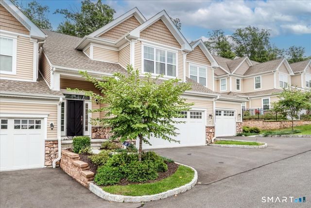 18 Hunting Ridge Lane 18, Bethel, CT 06801