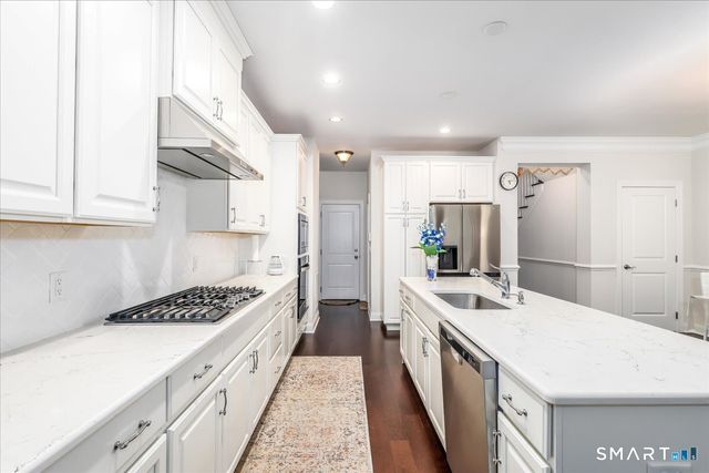 18 Hunting Ridge Lane 18, Bethel, CT 06801