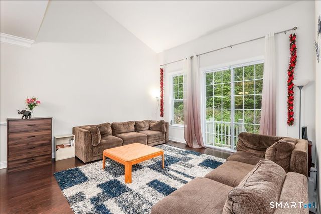 18 Hunting Ridge Lane 18, Bethel, CT 06801