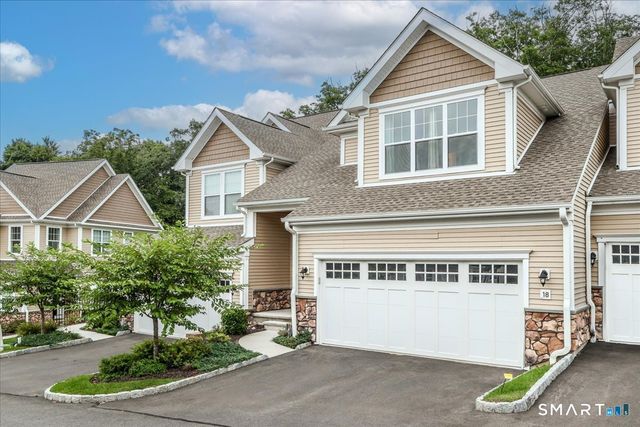 18 Hunting Ridge Lane 18, Bethel, CT 06801