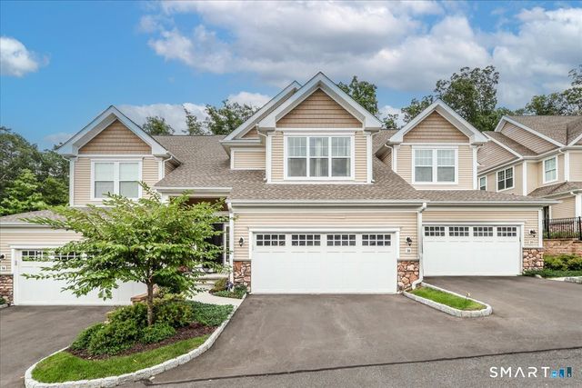 18 Hunting Ridge Lane 18, Bethel, CT 06801