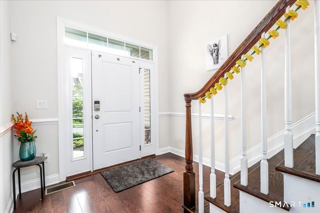 18 Hunting Ridge Lane 18, Bethel, CT 06801