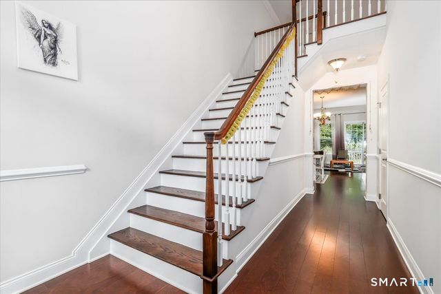 18 Hunting Ridge Lane 18, Bethel, CT 06801