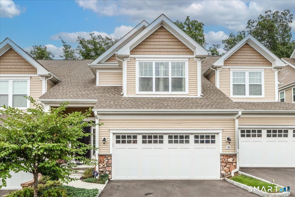 18 Hunting Ridge Lane 18, Bethel, CT 06801